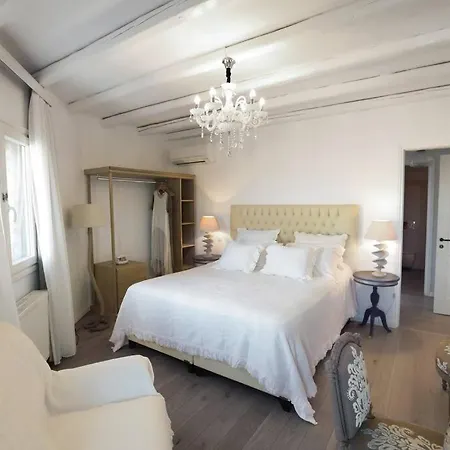 Tavani By Ethos * Mykonos Town